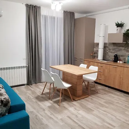 Premier Summerland Apartmán *
